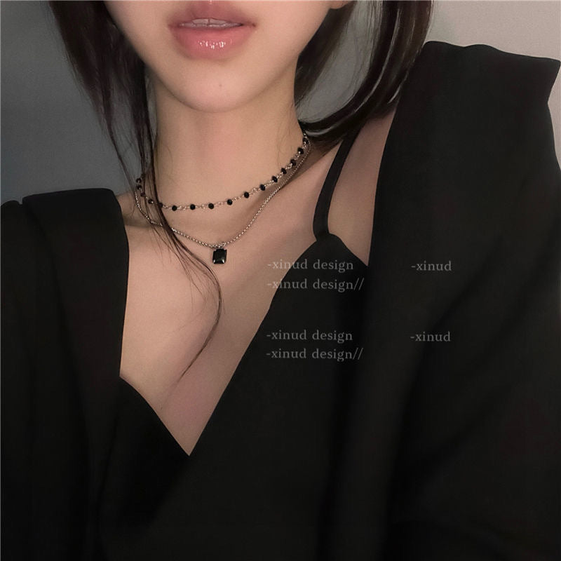 High-end Luxury Double-layer black diamond-studded necklace
